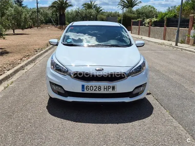 Brugt Kia ProCeed 135 HK (99 kW) 2013 Hvid Hatchback