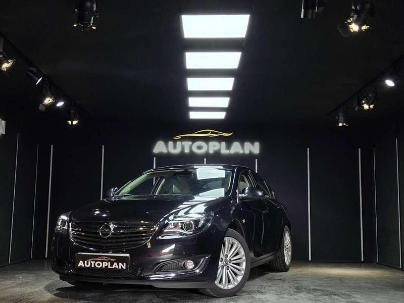 Negro Usado 2016 Opel Insignia Excellence Berlina | 11.990 € (Precio justo) - Imagen 1/4