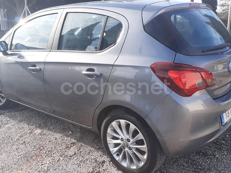 Usado Opel Corsa Selective 90 CV (66 kW) 2019 Gris / plata Berlina