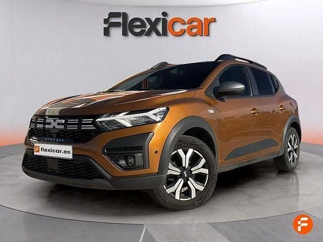 Usado Dacia Sandero Expression 110 CV (80 kW) 2023 Naranja Berlina