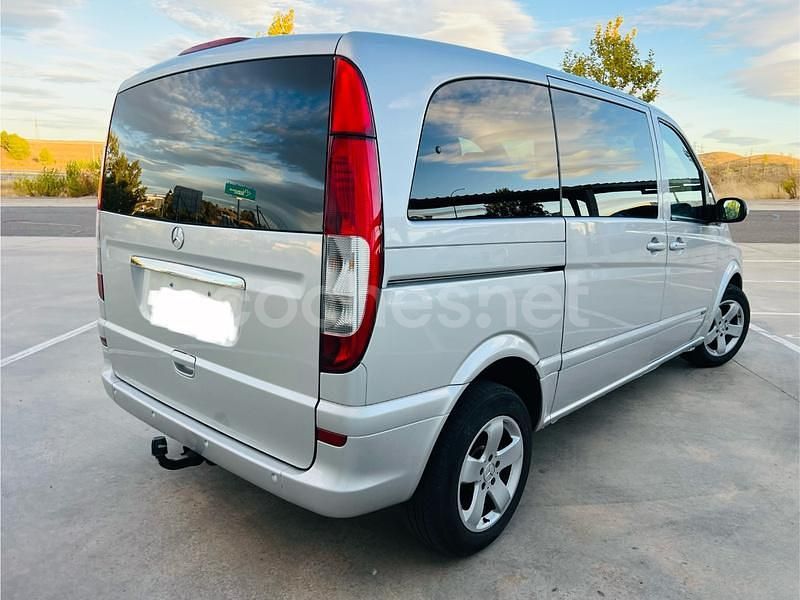 Usado Mercedes Viano 150 CV (110 kW) 2004 Gris / plata Monovolumen