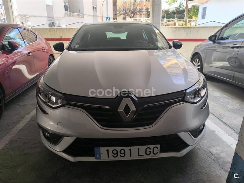 Gris / plata Usado 2020 Renault Mégane IV LIMITED Berlina | 12.000 € (Buen precio) - Imagen 1/4