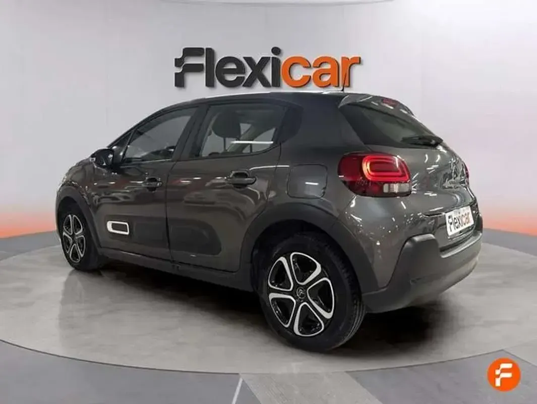 Usado Citroën C3 101 CV (74 kW) 2024 Gris Berlina