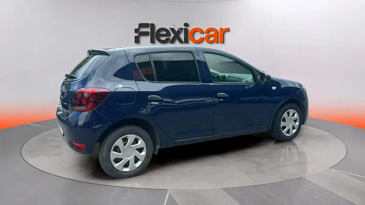 Usado Dacia Sandero Acces 75 CV (55 kW) 2019 Azul Berlina