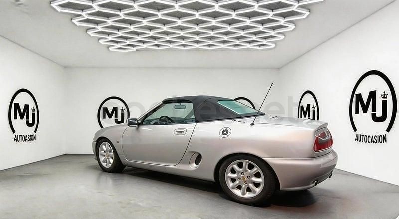 Usado MG F 120 CV (88 kW) 2001 Gris / plata Descapotable