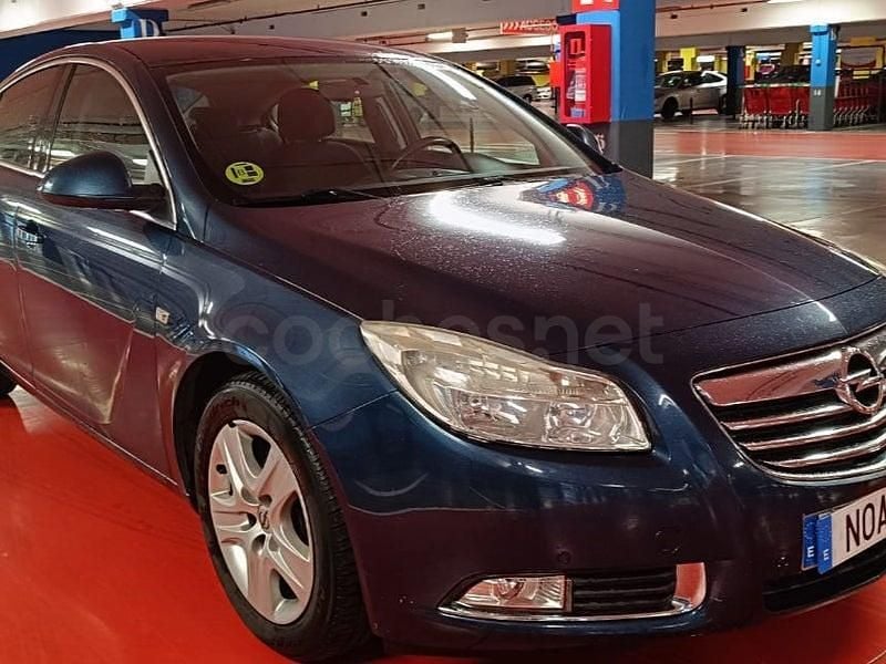 Usado Opel Insignia Selective 130 CV (95 kW) 2012 Azul Berlina