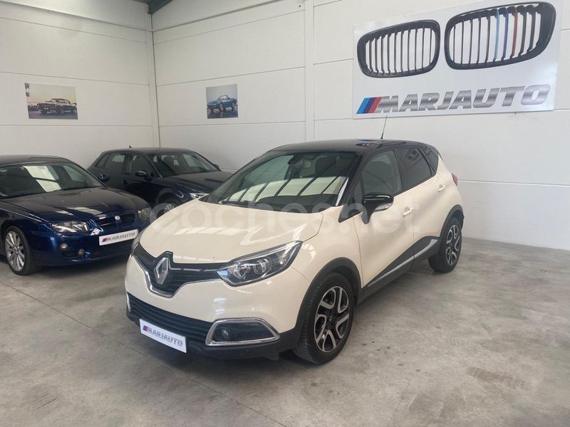 Beige Usado 2016 Renault Captur Zen SUV | 11.600 € (Precio justo) - Imagen 1/4