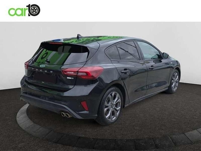 Usado Ford Focus ST-Line 125 CV (91 kW) 2023 Negro Berlina
