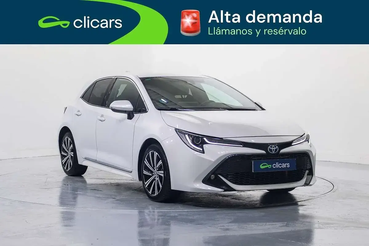 Usado Toyota Corolla Style 98 CV (72 kW) 2022 Blanco Berlina