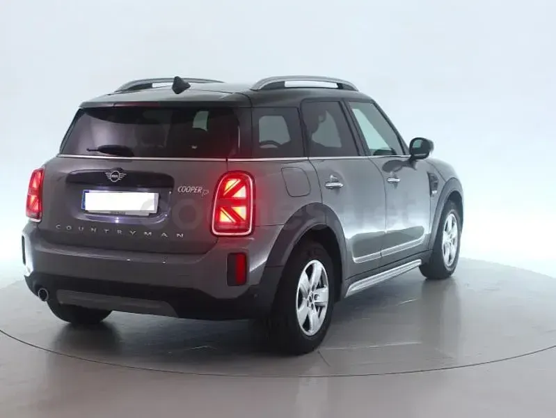 Usado Mini Cooper D Countryman 150 CV (110 kW) 2022 Gris / plata SUV