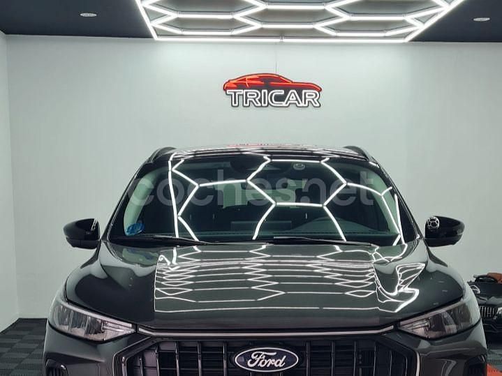 Usado Ford Kuga Active X 243 CV (178 kW) 2025 Gris / plata SUV