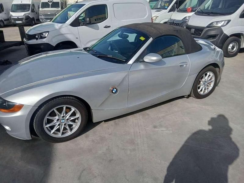 Usado BMW Z4 170 CV (125 kW) 2005 Gris Descapotable