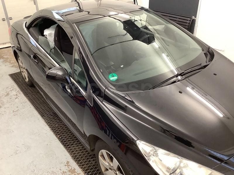 Usado Peugeot 308 CC Active 122 CV (89 kW) 2012 Negro Descapotable