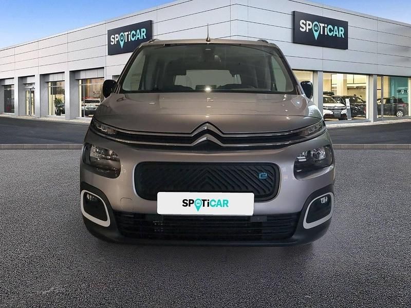 Usado Citroën Berlingo Shine 100 kW (136 CV) 2024 Gris Monovolumen