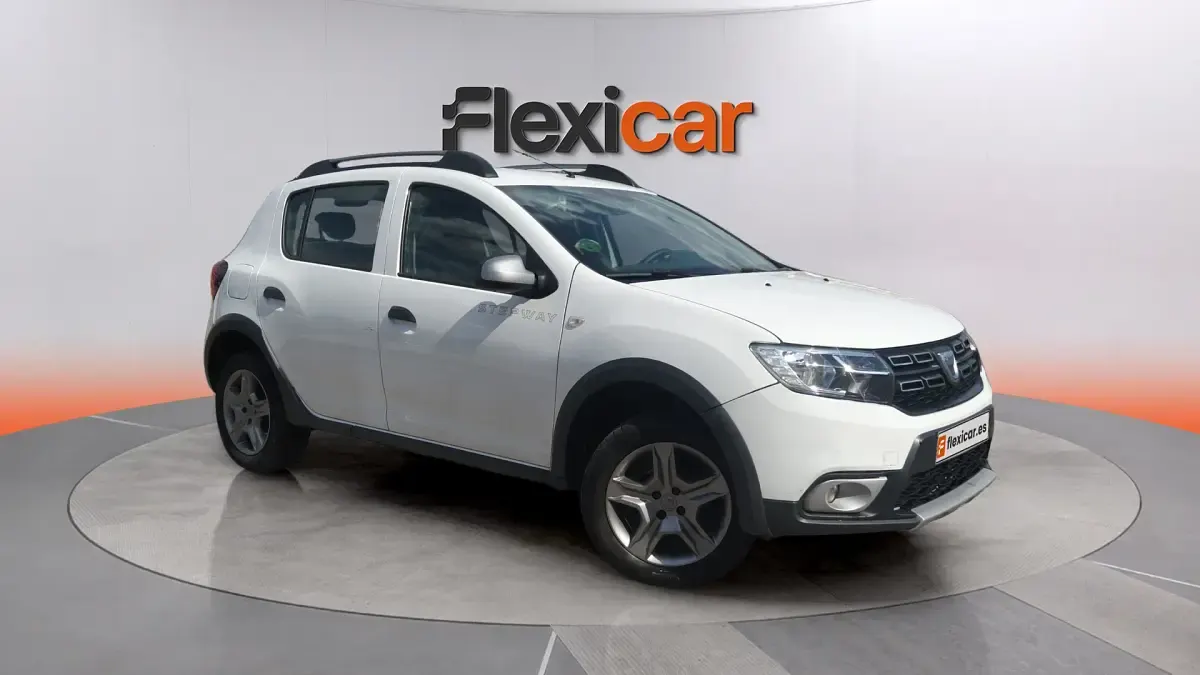 Käytetty Dacia Sandero Acces 73 HP (53 kW) 2020 Sedan
