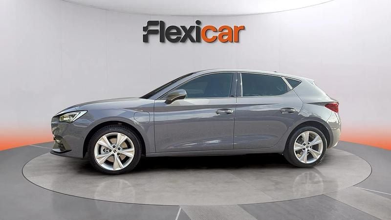 Usado Seat Leon FR 204 CV (150 kW) 2023 Gris Berlina