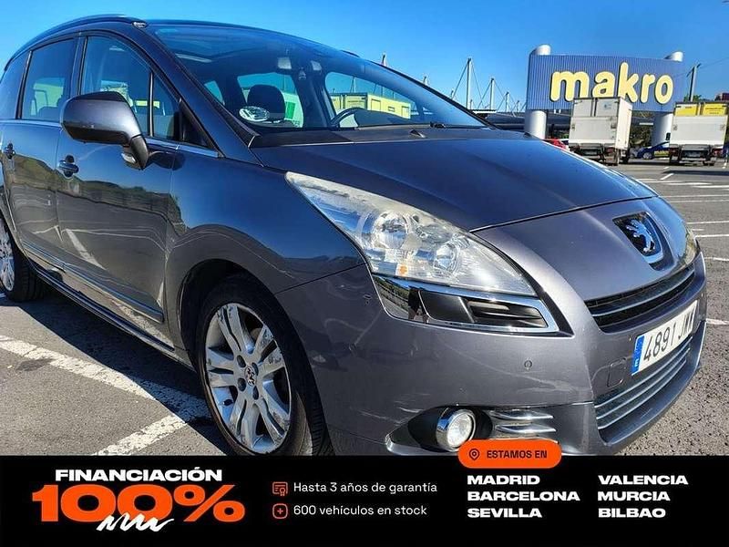 Gris Usado 2011 Peugeot 5008 Active Monovolumen | 4250 € (Precio justo) - Imagen 1/4