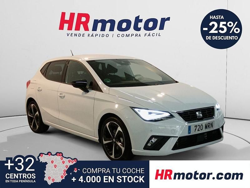 Usado Seat Ibiza FR 150 CV (110 kW) 2024 Blanco Berlina