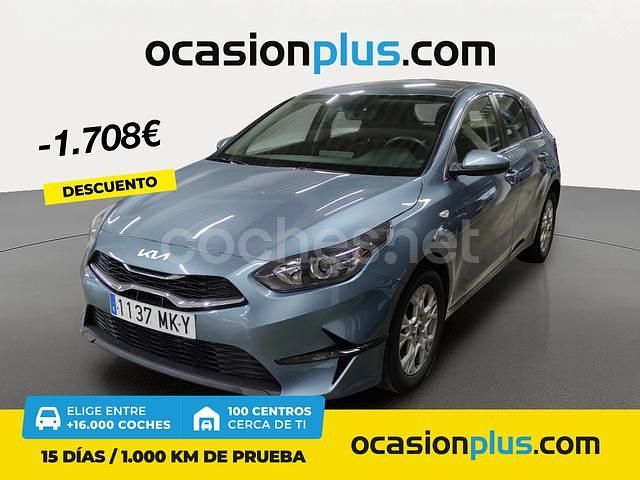 Gris / plata Usado 2023 Kia Ceed Utilitario | 18.790 € (Precio justo) - Imagen 1/4