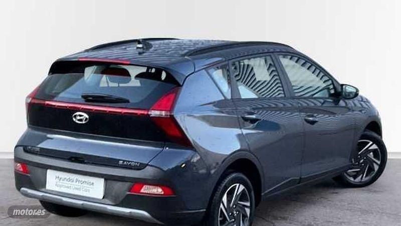 Usado Hyundai Bayon 84 CV (61 kW) 2023 Gris SUV