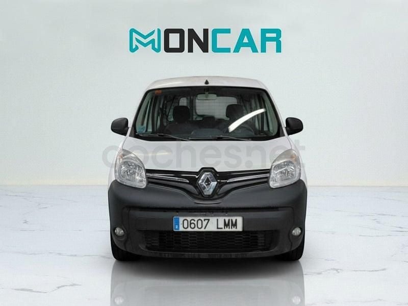 Usado Renault Kangoo Zen 95 CV (69 kW) 2021 Blanco Monovolumen