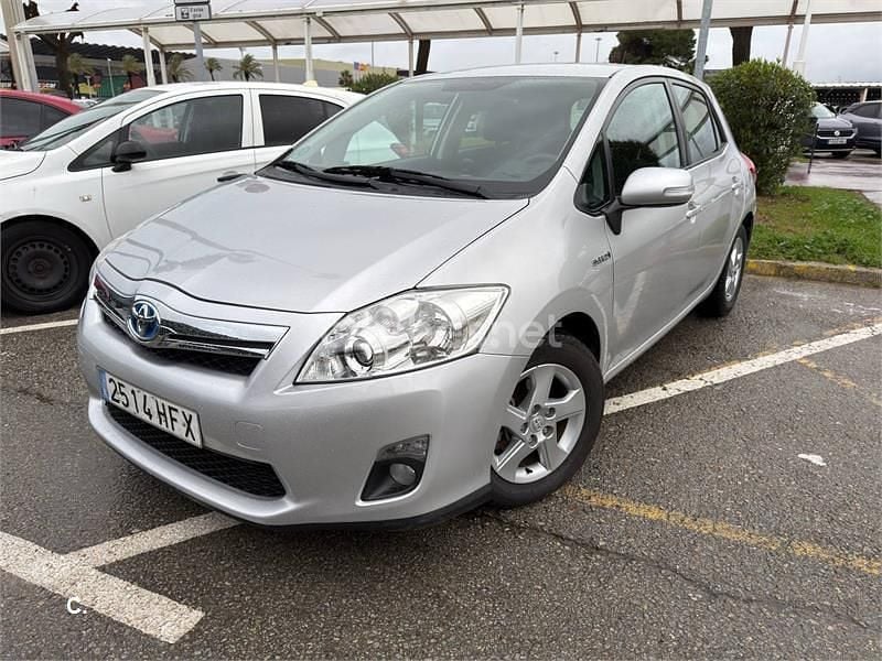 Gris / plata Usado 2011 Toyota Auris Hybrid Advance Berlina | 9000 € (Super precio) - Imagen 1/4
