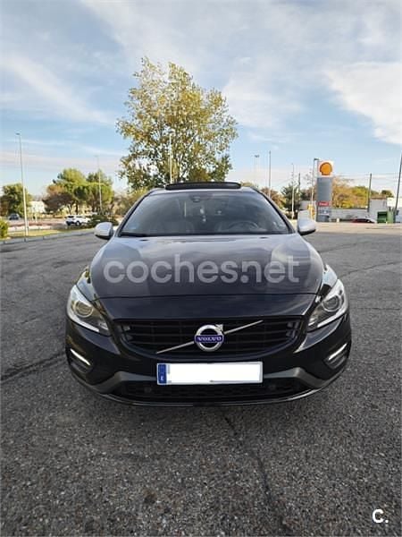Negro Usado 2015 Volvo V60 Familiar | 12.750 € (Precio justo) - Imagen 1/4