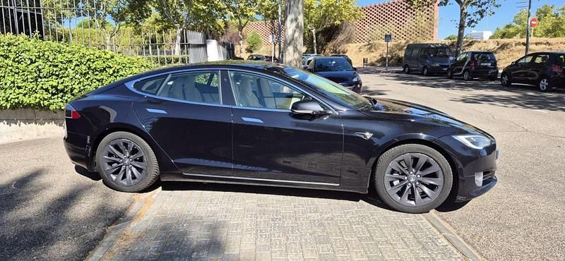 Usado Tesla Model S 309 kW (421 CV) 2018 Negro Utilitario