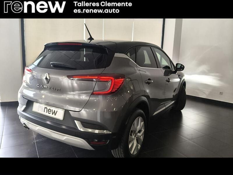 Usado Renault Captur Zen 130 CV (95 kW) 2020 Gris SUV