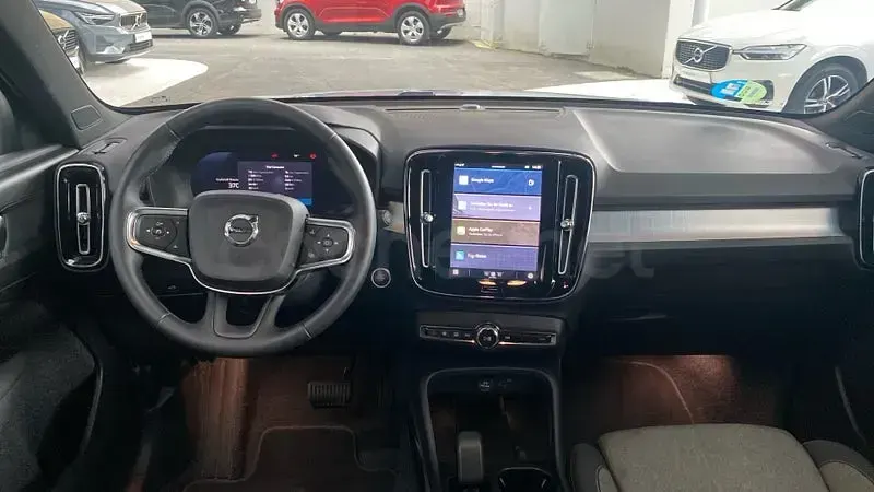 Usado Volvo XC40 Core 197 CV (144 kW) 2025 Azul SUV