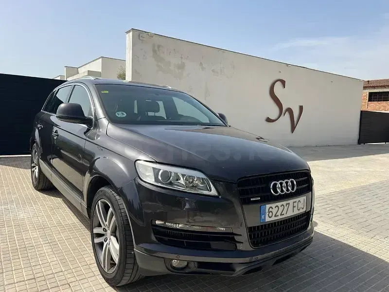 Usado Audi Q7 233 CV (171 kW) 2007 Gris / plata SUV