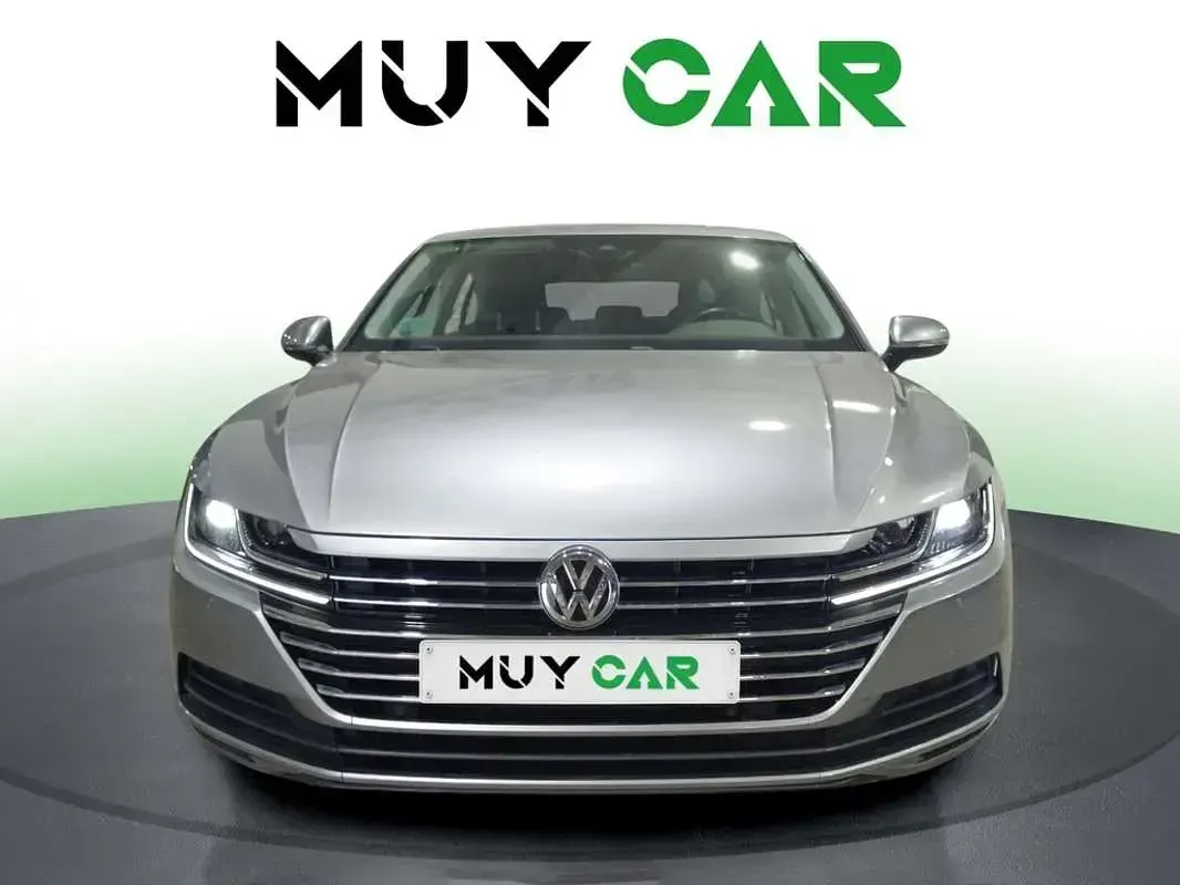 Usado VW Arteon 150 CV (110 kW) 2019 Gris Utilitario