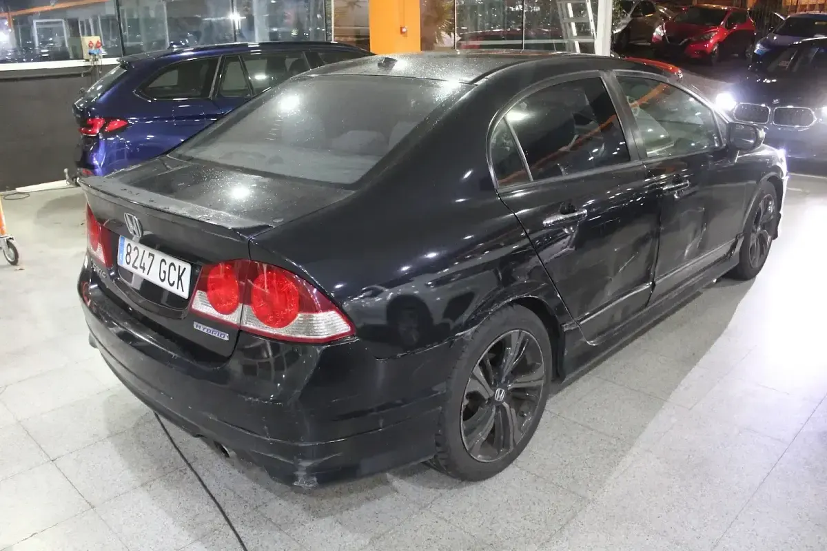Usado Honda Civic Hybrid 115 CV (84 kW) 2008 Negro Berlina