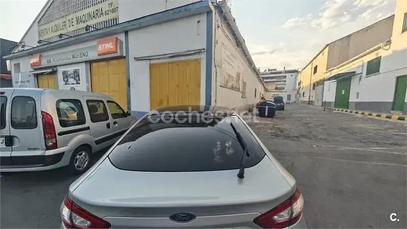 Usado Ford Mondeo Titanium 150 CV (110 kW) 2016 Gris / plata Berlina