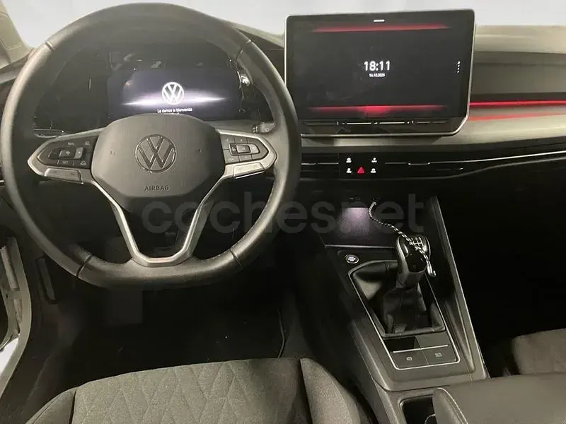 Usado VW Golf VIII 115 CV (84 kW) 2024 Blanco Berlina