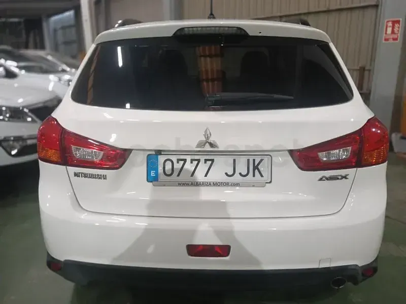 Usado Mitsubishi ASX Motion 117 CV (86 kW) 2015 Blanco SUV