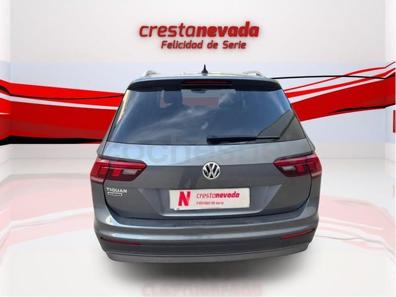 Usado VW Tiguan Allspace Advance 150 CV (110 kW) 2021 Gris / plata SUV