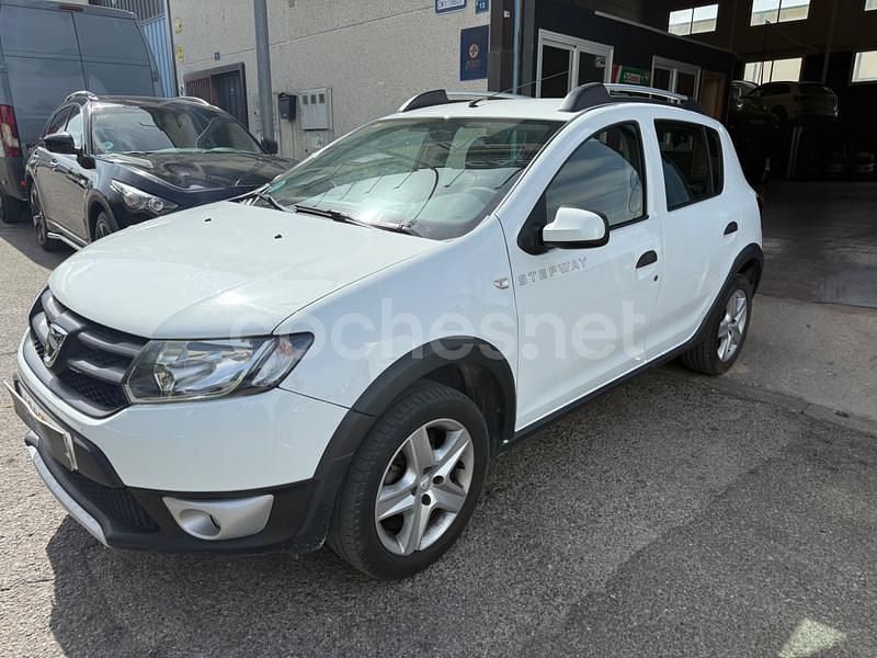 Blanco Usado 2017 Dacia Sandero Stepway Utilitario | 7999 € (Buen precio) - Imagen 1/4