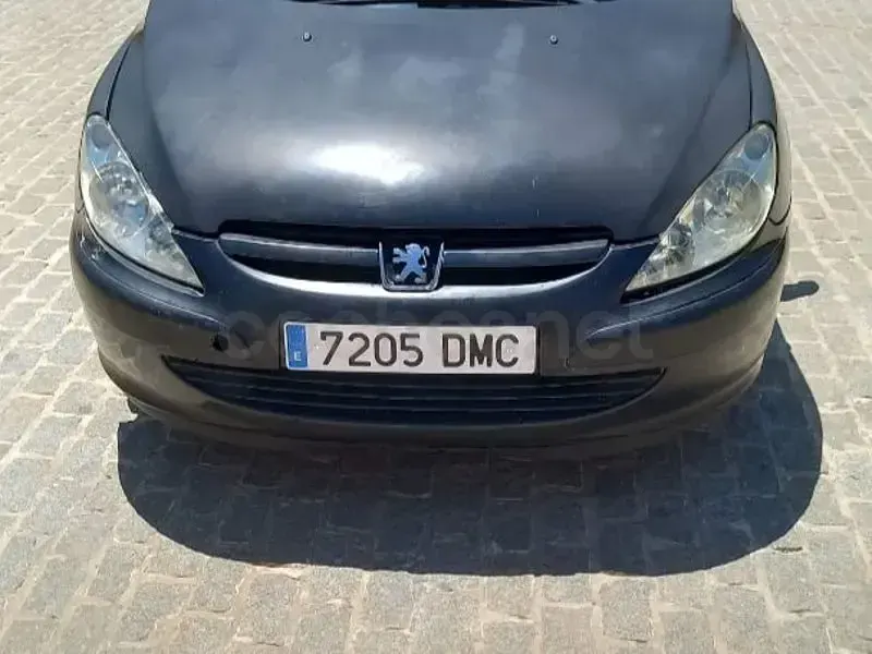 Usado Peugeot 307 90 CV (66 kW) 2006 Negro Berlina