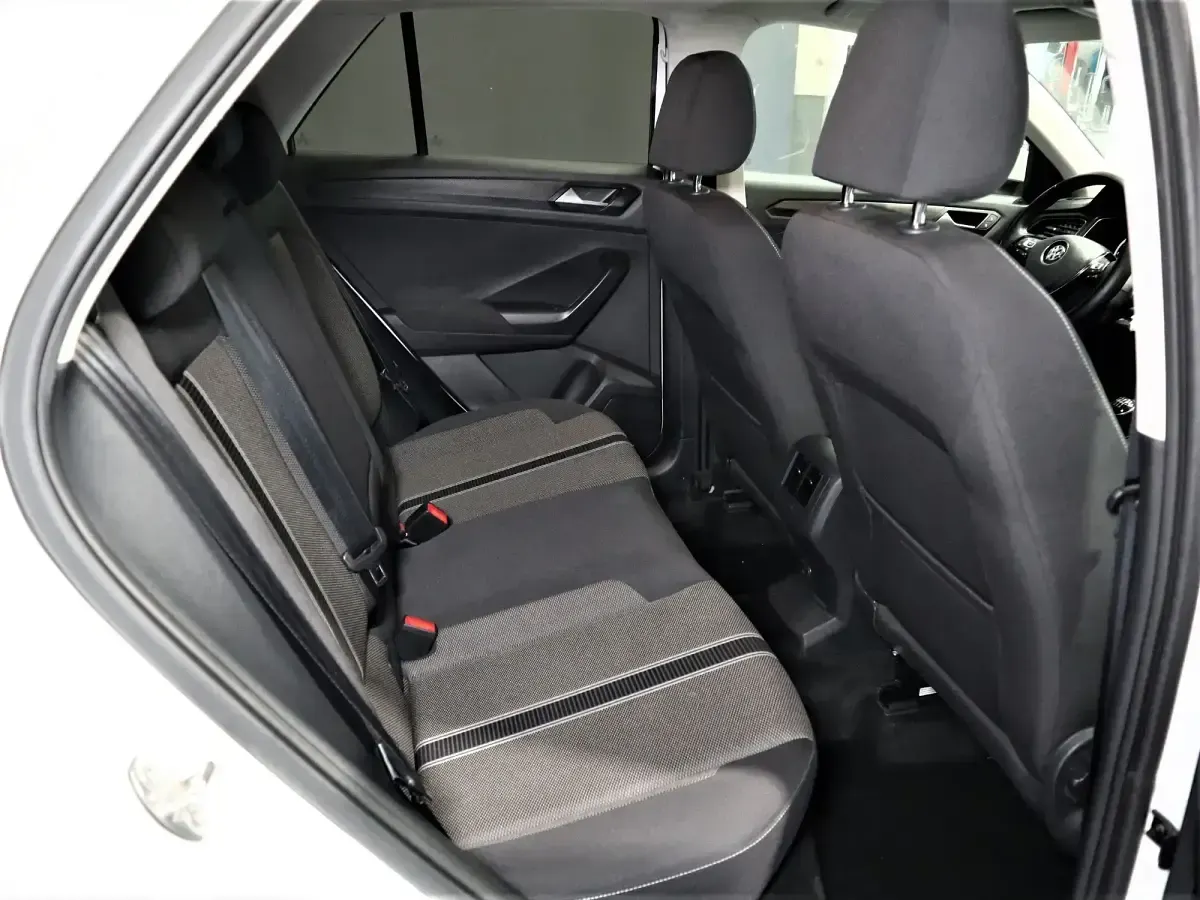 Usado VW T-Roc Edition 115 CV (84 kW) 2019 Blanco SUV