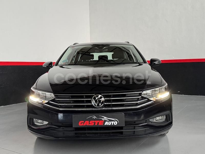 Usado VW Passat Business 122 CV (89 kW) 2021 Negro Familiar