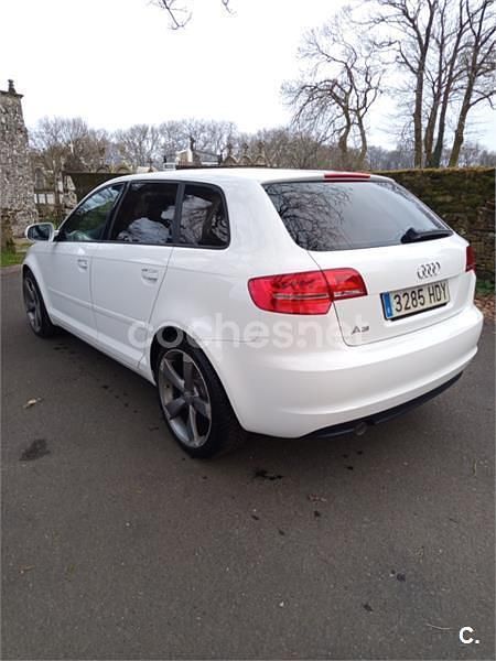 Usado Audi A3 Ambiente 105 CV (77 kW) 2011 Blanco Utilitario