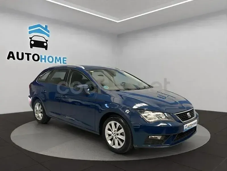 Usado Seat Leon Reference 115 CV (84 kW) 2018 Azul Familiar