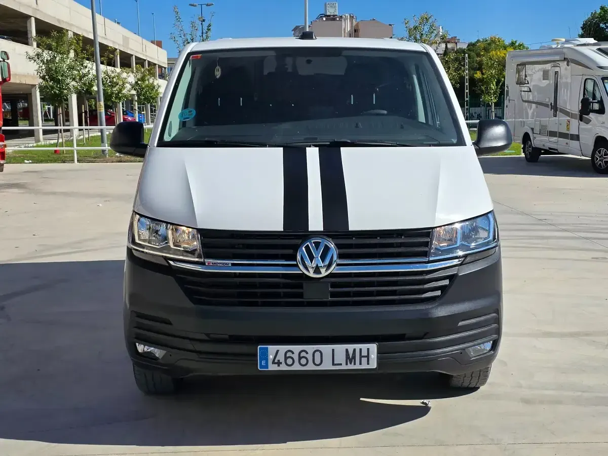 Usado VW Transporter 150 CV (110 kW) 2021 Blanco Van