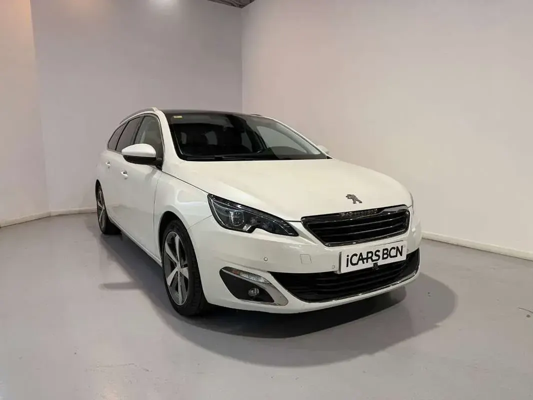 Usado Peugeot 308 Active 130 CV (95 kW) 2017 Gris Berlina
