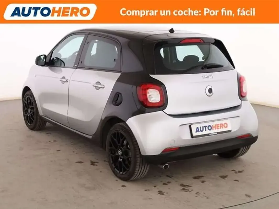 Usado Smart ForFour Basis 90 CV (66 kW) 2017 Gris Utilitario