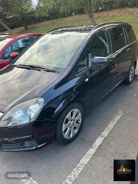 Usado Opel Zafira Cosmo 140 CV (102 kW) 2008 Negro Monovolumen