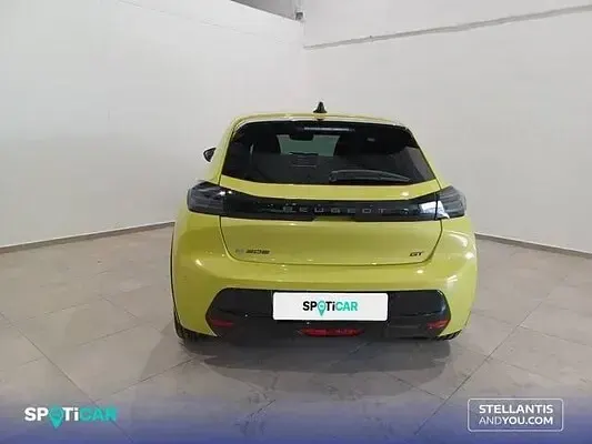 Usado Peugeot e-208 GT 114 kW (156 CV) 2024 Utilitario