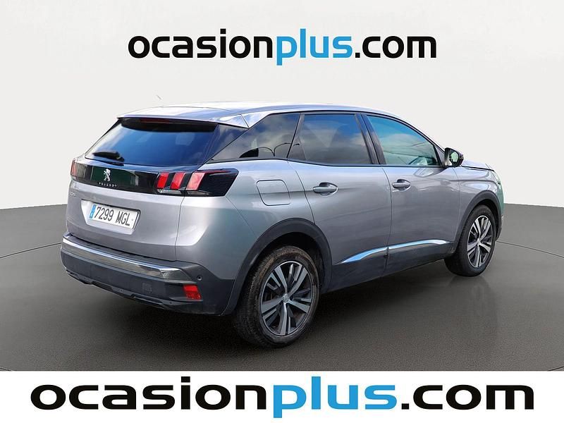 Usado Peugeot 3008 Allure 131 CV (96 kW) 2023 Gris SUV