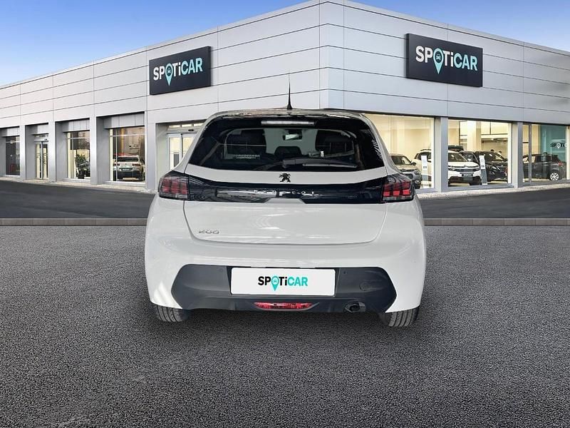 Usado Peugeot 208 Active 100 CV (73 kW) 2022 Blanco Utilitario